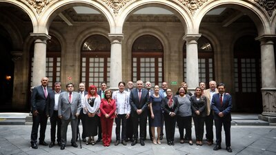 En menos de un sexenio, Morena ya gobierna más de la mita de estados en el país