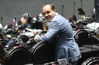 Morena frena desafuero de Cuauhtémoc Blanco con ayuda del PAN, por denuncias de violación