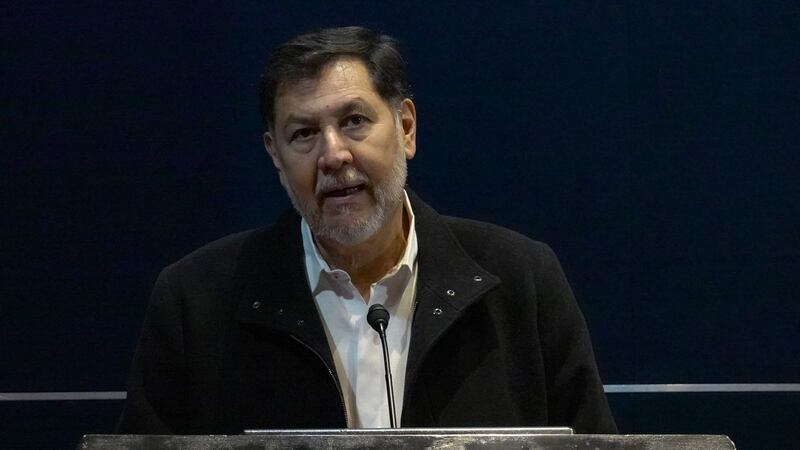 “EU será grande hasta que reconozca contribución de los migrantes”, afirma Fernández Noroña