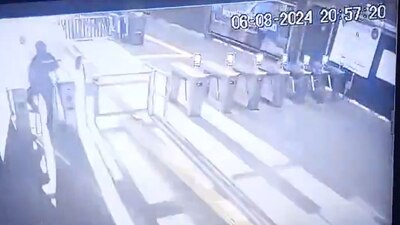 El rayo provocó un corto circuito en el tren