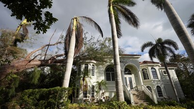 El paso del huracán 'Milton' en Florida dejó al menos 16 muertos