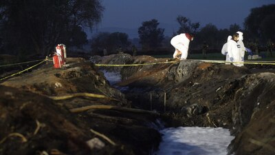 La ordeña de una toma clandestina de combustible terminó con la vida de decenas de personas