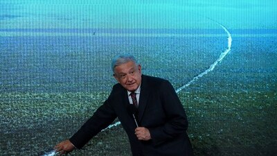 El mandatario aseguró que las obras continuarán en los próximos meses.