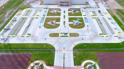 También se encontraron pequeños negocios beneficiados con contratos hasta por 78 millones de pesos