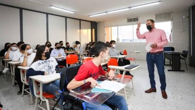 La autoridad educativa pidió acatar el "manual de convivencia" entre los alumnos