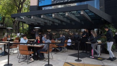 El restaurante además falsificó constancias de que sus empleados habrían tomado cursos contra la discriminación