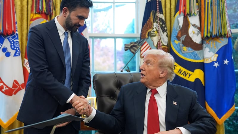 Alcalde de NY mantiene críticas a Trump pese a reunión amistosa en la Casa Blanca