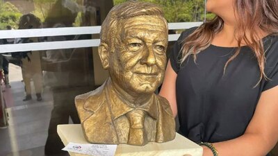 Fue lo que obsequiaron a Claudia Sheinbaum los legisladores de Morena