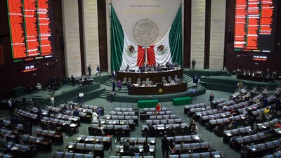 Los morenistas peleán la coordinación de la bancada