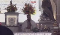 VIDEO: Sacerdote sorprende con sermón donde cuestiona a los ‘migajeros’