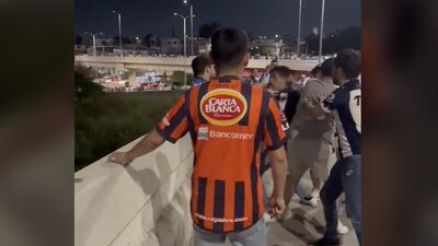 En videos se aprecian las grescas entre aficionados