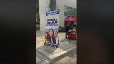 Pese a estar prohibido, equipo de Barrales colocó propanganda en mobiliario público