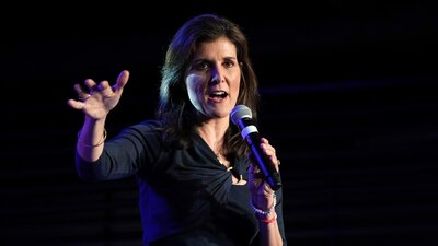 La aspirante deja el camino a Trump, sin embargo, no lo apoyará