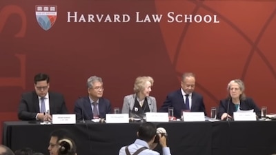 Los asistentes reaccionaron con sorpresa a la explicación de Ortiz Mena