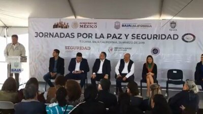 Francisco Vega estaba dando un discurso cuando se confundió de sexenio