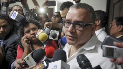 Mauricio Funes, expresidente de El Salvador es acusado de pactar con pandillas de la Mara Salvatrucha