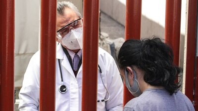 En el país hay 35 mil 336 casos activos estimados, de acuerdo con la Secretaría de Salud