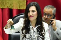 Kenia López promete conducir la Cámara de Diputados “con responsabilidad y pluralidad”