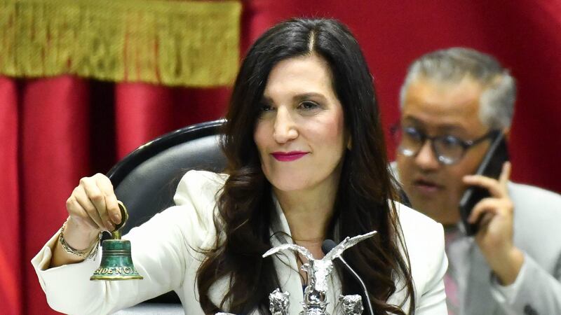 Kenia López promete conducir la Cámara de Diputados “con responsabilidad y pluralidad”