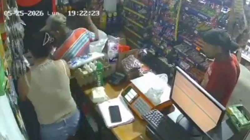 ‘El vengador de Huimanguillo’: Adulto mayor frustra robo a tienda de abarrotes con un machete