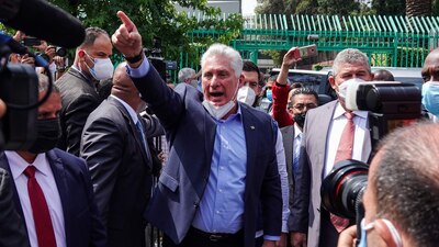 El presidente se reunió este viernes con cubanos residentes en México