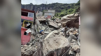 En el lugar ya se encuentran dos retroexcavadora y siete camiones de volteo