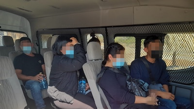 También se halló computadora portátil, un celular de alta gama, 50 mil pesos y 2 mil dólares en efectivo.