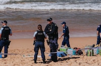 Muere surfista tras ser atacado por un tiburón en playa de Sydney, Australia
