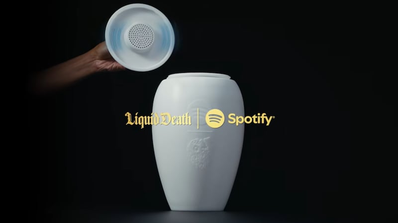 Spotify lanza urna funeraria para escuchar tu música aun después de la muerte
