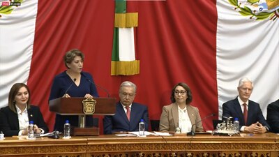 Acompañada por AMLO y Del Mazo, la maestra dio su primer mensaje