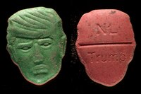 Advierten circulación de pastillas “mortales” de éxtasis con la cara de Trump
