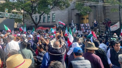 Varias calles desembocan a la plancha de la Constitución permanecen cerradas