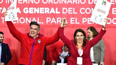 Carolina Viggiano también se reeligió como secretaria general del PRI