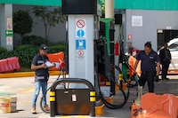 Pemex ha reducido a la mitad la deuda con proveedores, presume Víctor Rodríguez