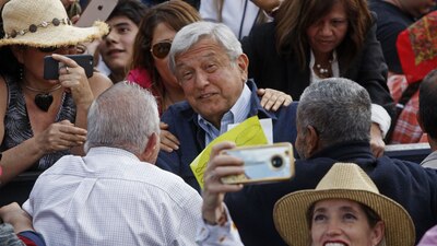 AMLO ganará la elección presidencial con una amplia ventaja, pronostica un consultor político extranjero