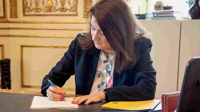 La ministra de Exteriores, Ann Linde, firmó la solicitud formal de ingreso