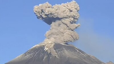 En las últimas 24 horas, el volcán Popocatépetl registró 14 exhalaciones
