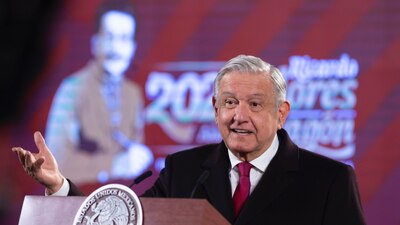 El mandatario dio a conocer que amaneció con síntomas a los de una gripe y por lo tanto se hará una prueba COVID