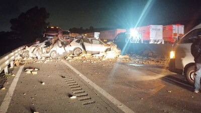 Varios vehículos se vieron involucrados en el accidente