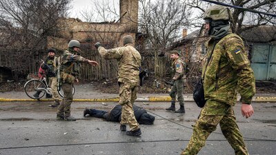 Rusia rechazó las acusaciones y aseguró que las imágenes de civiles asesinados son una fabricación.