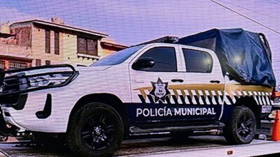 Fue sustraído cuando viajaba a bordo de una patrulla de la policía municipal
