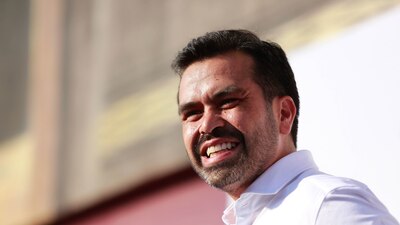 Se comprometió a respetar los derechos de las mujeres