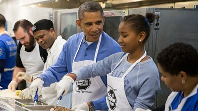 El expresidente Obama busca impulsar proyectos sobre cómo ser un buen ciudadano en el siglo XXI