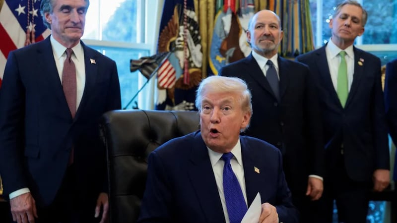 Trump insiste en que México dejará de enviar petróleo a Cuba