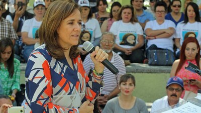 Margarita Zavala utilizó un servicio de "taxi aéreo" para llegar a Tamaulipas.