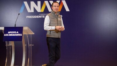 Felicitó a los veracruzanos porque después de 80 años de malos gobiernos priistas con su voto lograron la 'transformación' de Veracruz