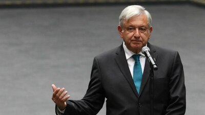El presidente electo aseguró que la compra de barriles crudos al extranjero muestra el fracaso del neoliberalismo