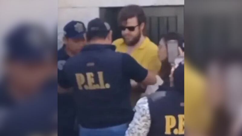 Detienen a extranjero que agredió a mujer en cafetería de Mérida