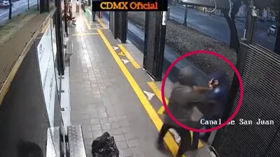 La oficial sufrió un traumatismo craneoencefálico leve; ya fue dada de alta y su agresor está detenido