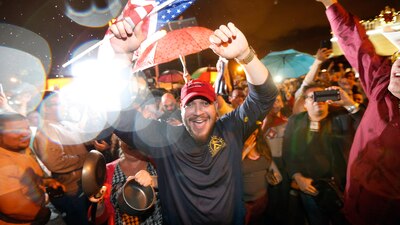 Cubanos exiliados del barrio "Pequeña La Habana" festejaron la muerte del comandante